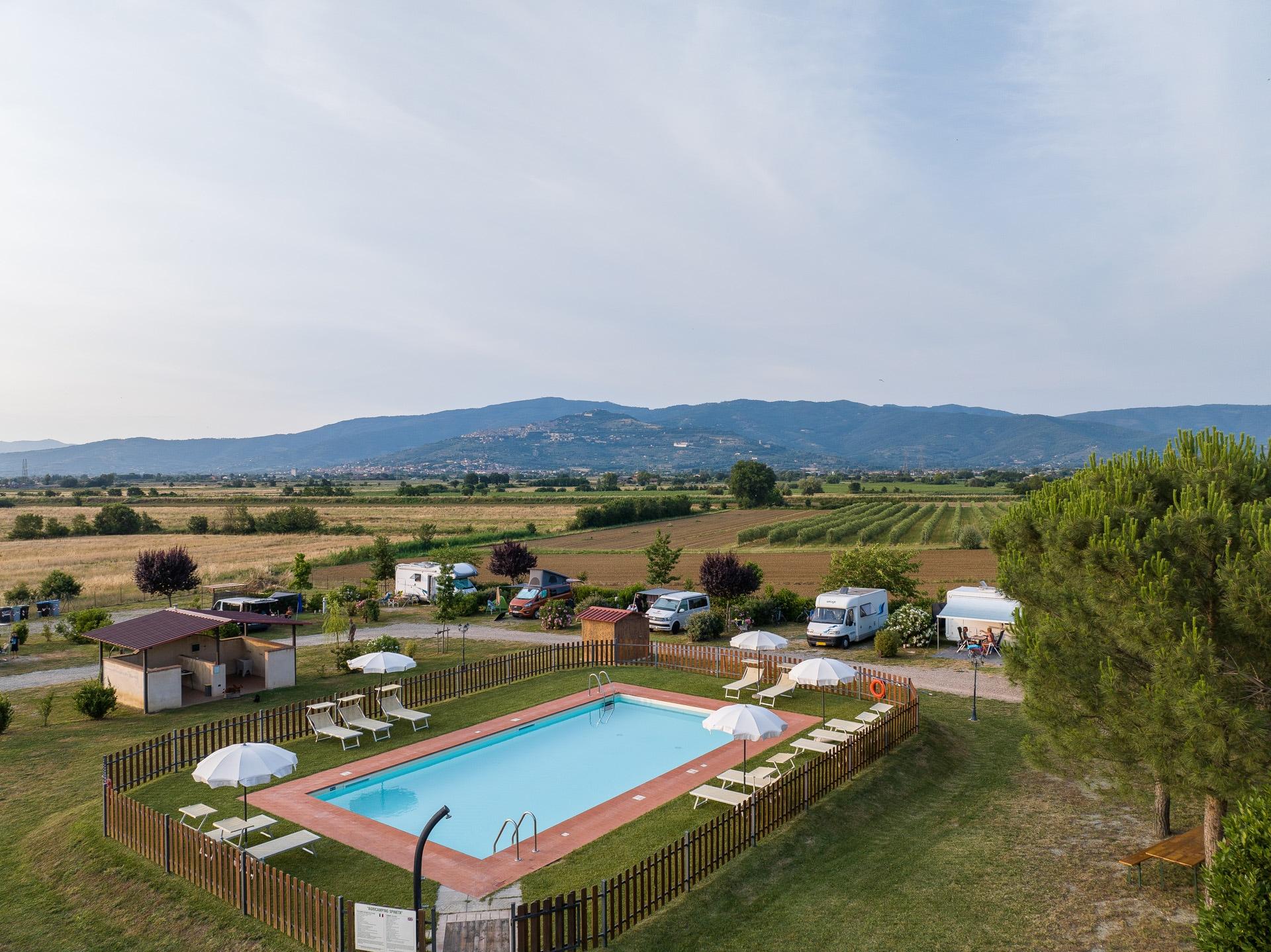 Campsite with swimming pool in Cortona | Farm camping in Tuscany