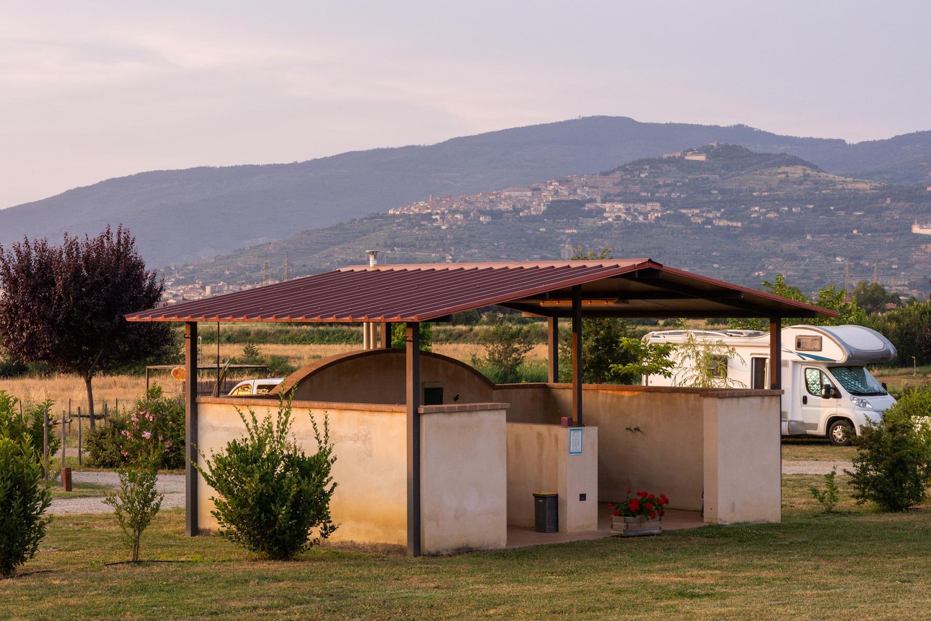 Campsite with swimming pool in Cortona | Farm camping in Tuscany